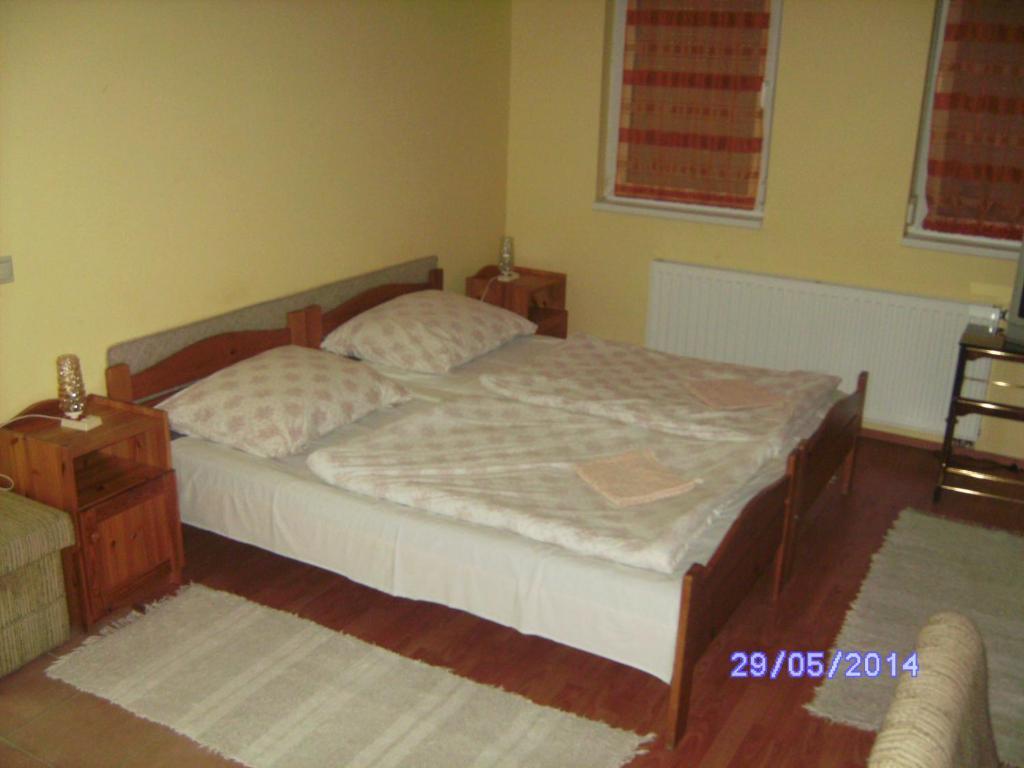 Szemesi Villa Balatonszarszo Room photo