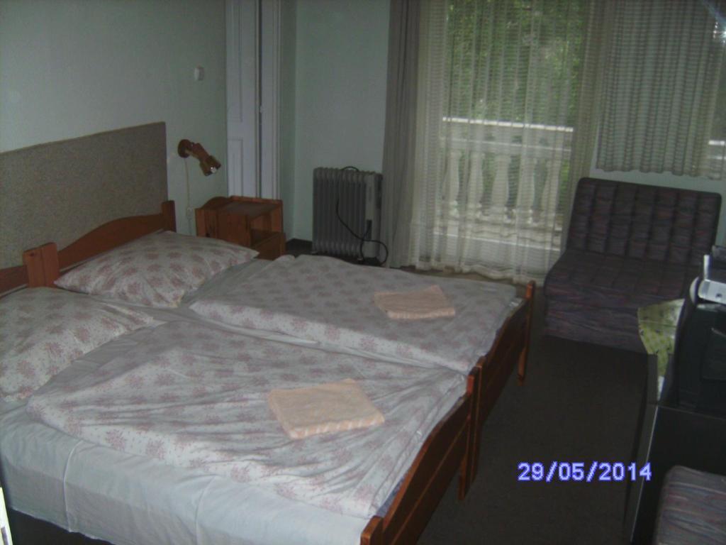 Szemesi Villa Balatonszarszo Room photo