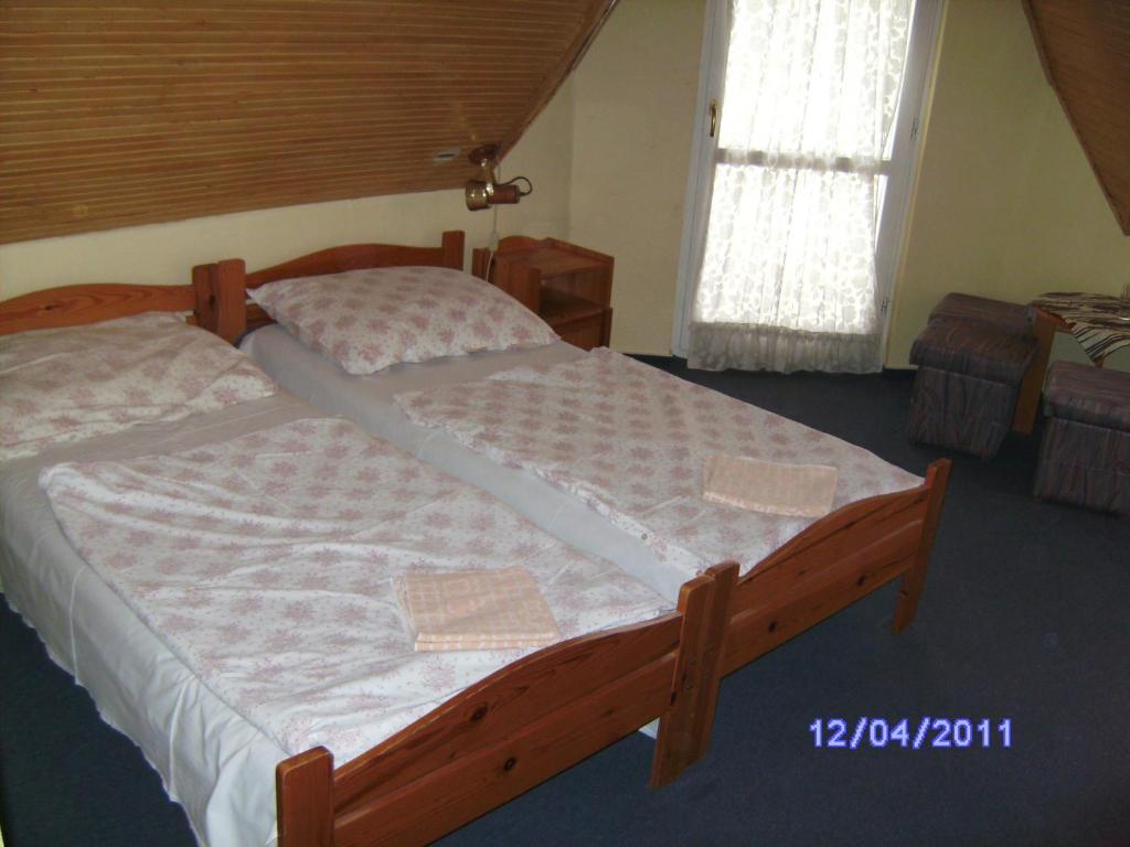 Szemesi Villa Balatonszarszo Room photo