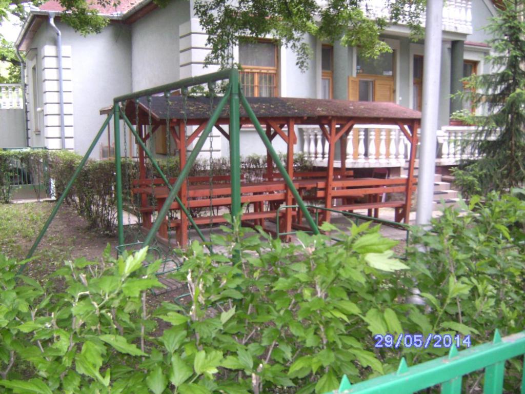 Szemesi Villa Balatonszarszo Exterior photo